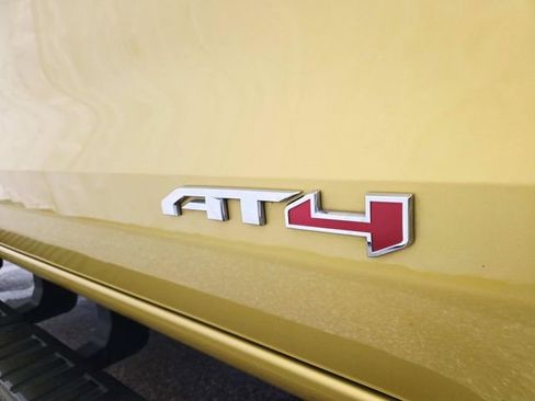 Used 2024 GMC Canyon AT4 w/ AT4 Premium Package image 17