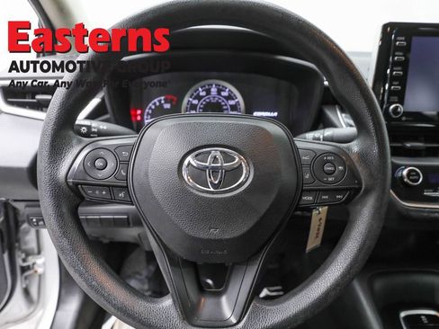 Used 2021 Toyota Corolla LE w/ Protection Package (TMS) image 10