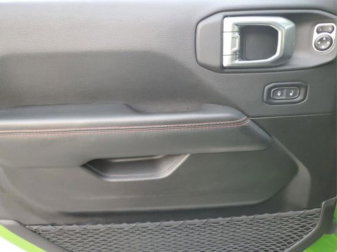 Certified 2025 Jeep Wrangler Unlimited Rubicon image 16