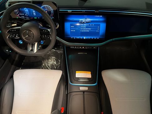 New 2026 Mercedes-Benz E 53 AMG e 4MATIC Sedan image 12
