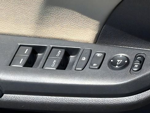 Used 2017 Honda Civic EX-L image 15