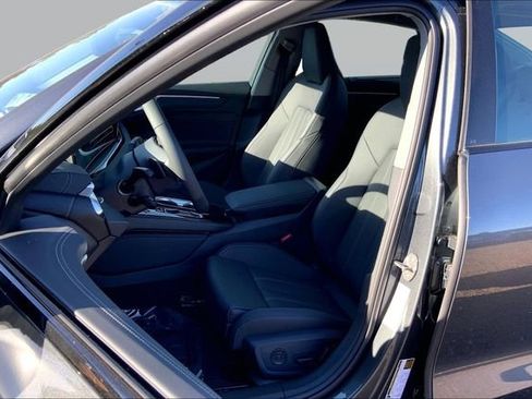 New 2026 Audi A6 Premium Plus AWD/4WD image 8