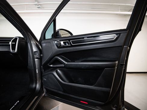Certified 2021 Porsche Cayenne GTS AWD/4WD image 26