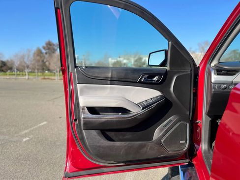 Used 2015 Chevrolet Tahoe LT w/ Luxury Package image 9