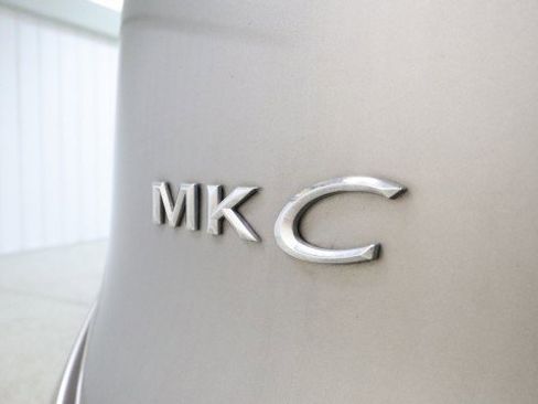 Used 2017 Lincoln MKC Reserve w/ Lincoln MKC Climate Package AWD/4WD image 23