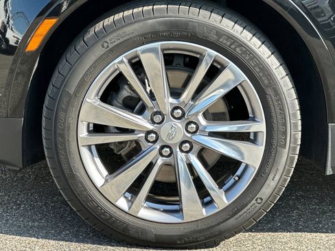 Used 2023 Cadillac XT5 Premium Luxury FWD image 38