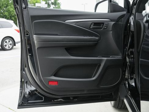 Used 2024 Honda Passport EX-L image 30