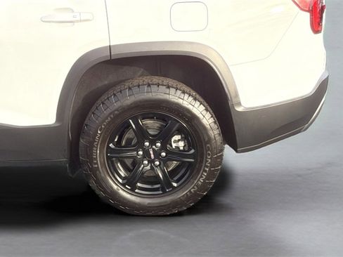 Used 2023 GMC Acadia AT4 w/ Preferred Package image 23