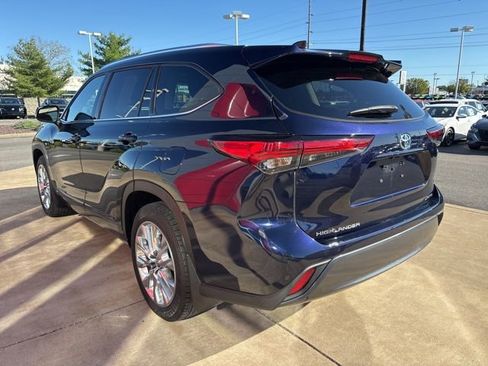 Used 2023 Toyota Highlander Limited image 8
