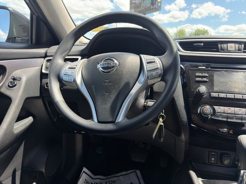 Used 2016 Nissan Rogue S w/ S Family Package AWD/4WD image 25