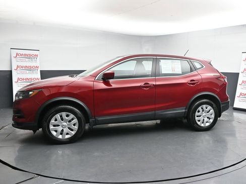 Used 2020 Nissan Rogue Sport S image 5