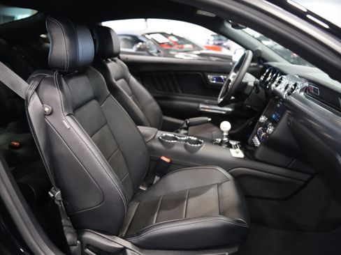 Used 2017 Ford Mustang GT Premium w/ GT Performance Package RWD image 36