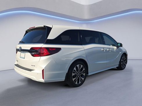 New 2026 Honda Odyssey Elite image 5
