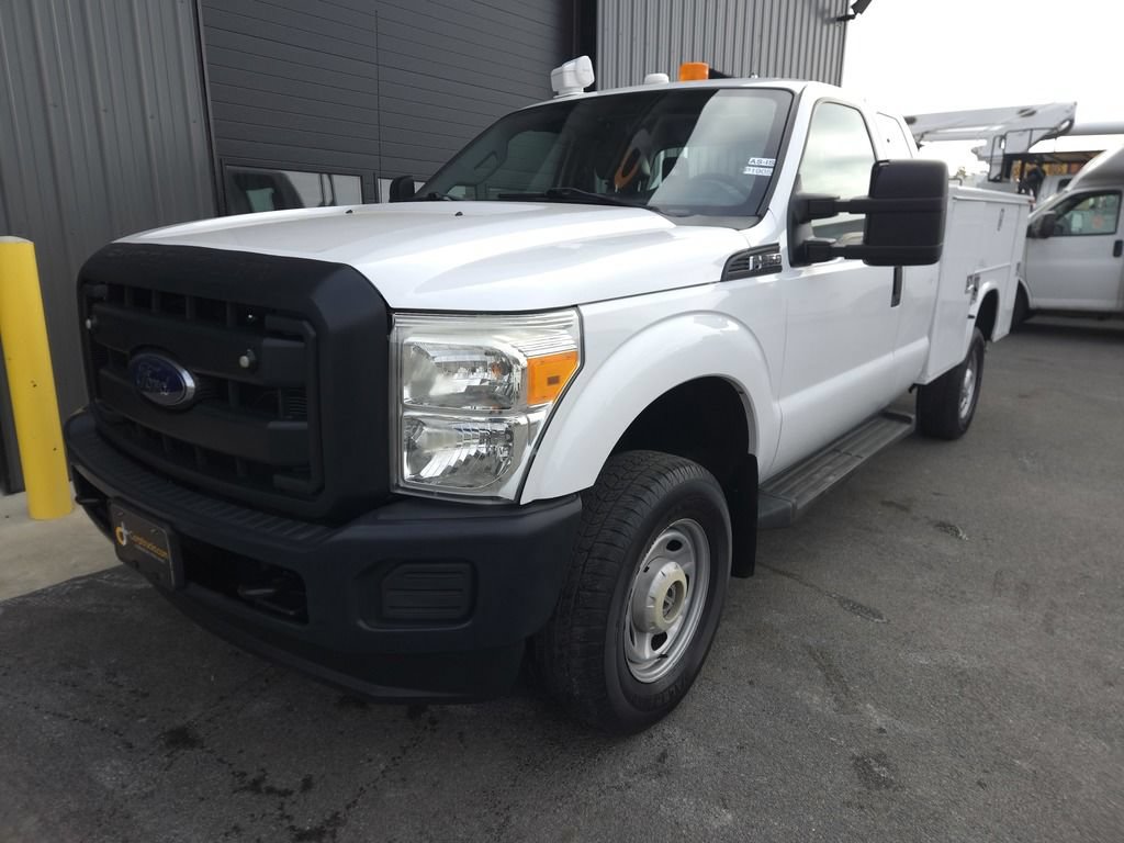 Used 2015 Ford F250 XL w/ Snow Plow Prep Package AWD/4WD image 2