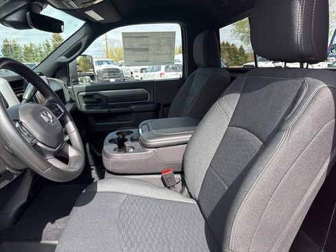 New 2026 RAM 2500 Tradesman AWD/4WD image 8