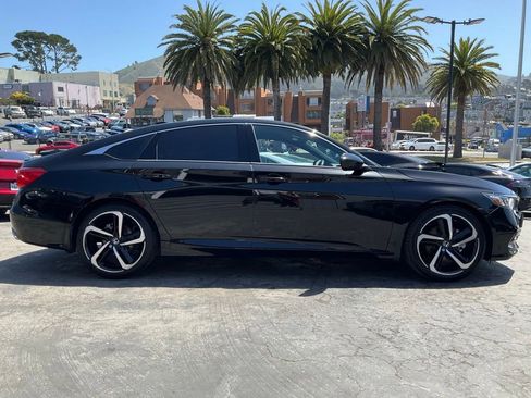 Used 2020 Honda Accord Sport image 3