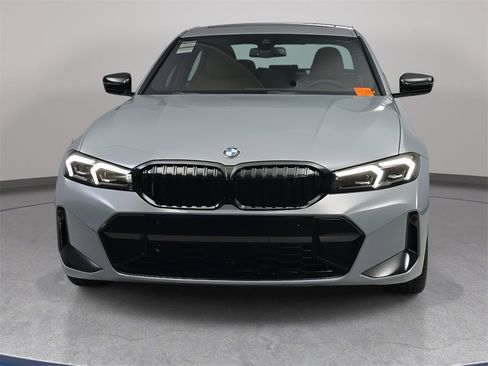 New 2026 BMW 330i xDrive Sedan w/ M Sport Package image 2