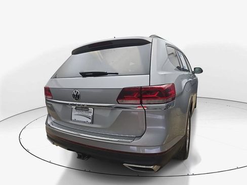 Used 2023 Volkswagen Atlas SE w/ Panoramic Sunroof Package FWD image 6