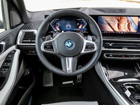 New 2026 BMW X5 xDrive50e w/ M Sport Package image 11