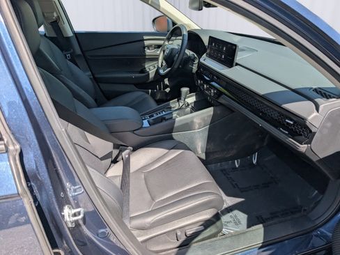 Certified 2025 Honda Accord Touring image 8