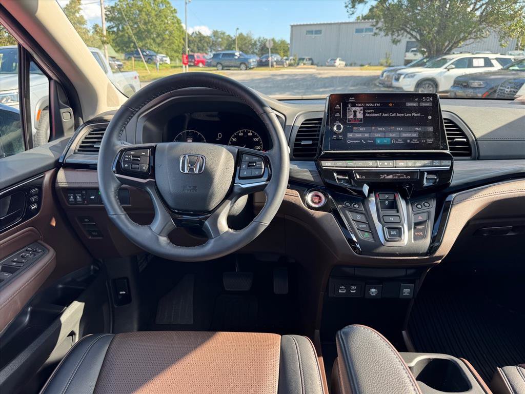 Used 2025 Honda Odyssey Elite image 15