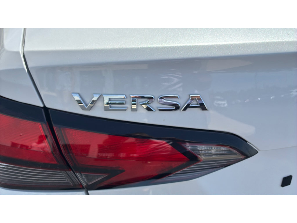 Used 2025 Nissan Versa SV FWD image 26