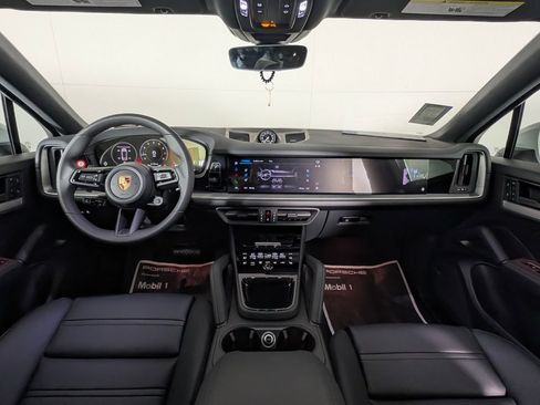 New 2026 Porsche Cayenne Coupe image 20