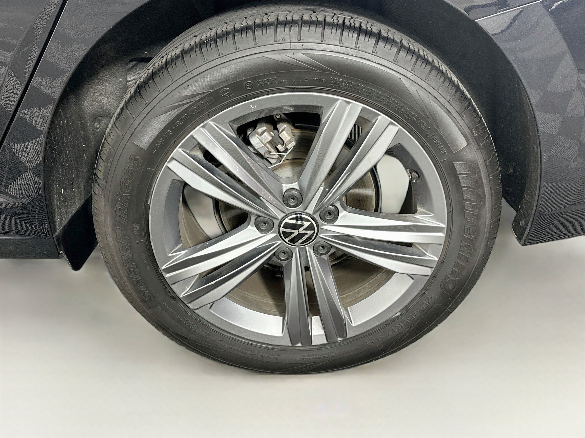 Used 2024 Volkswagen Jetta SE FWD image 11