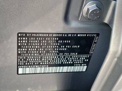 Certified 2023 Volkswagen Taos SE FWD image 33