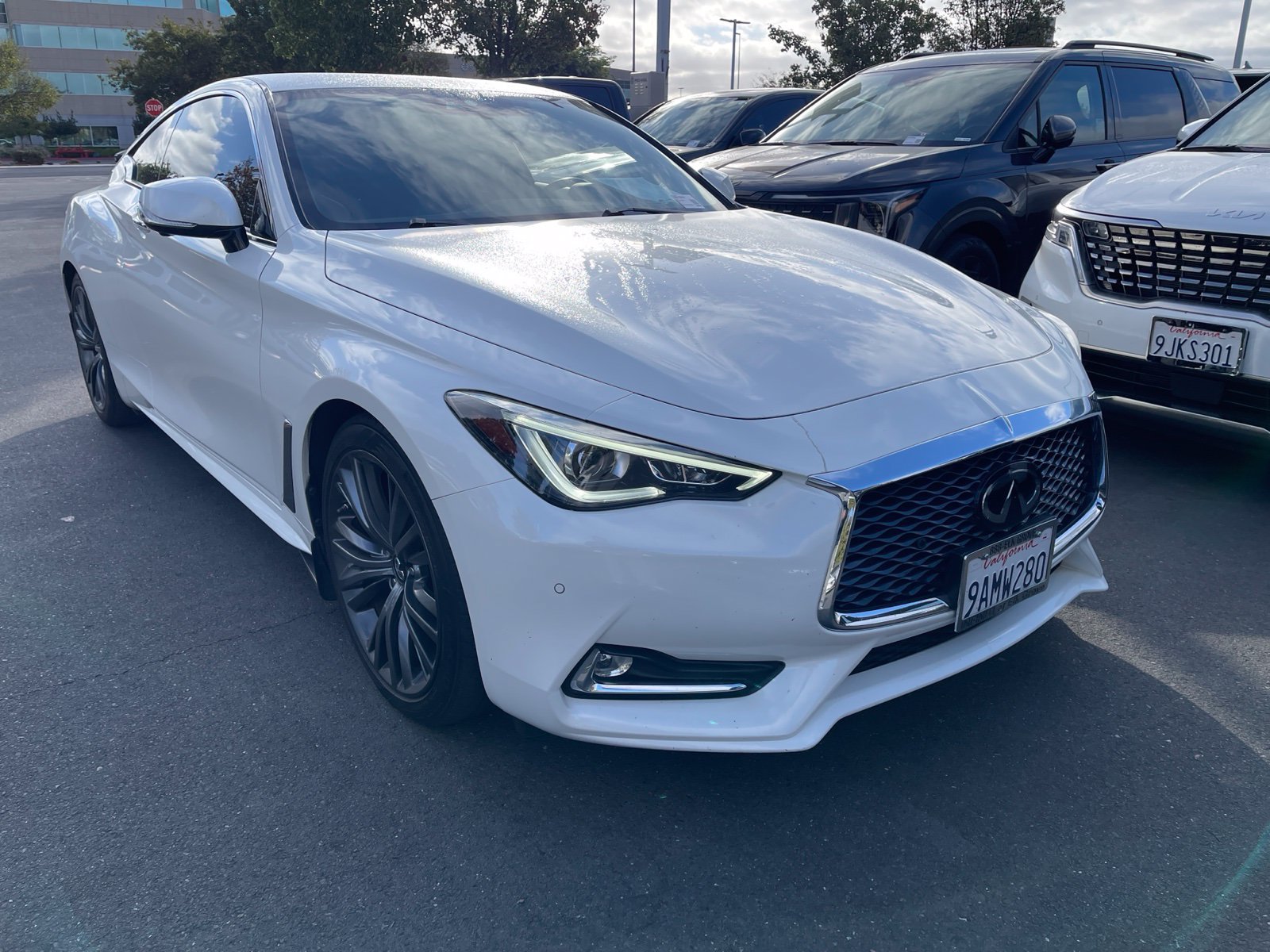 Used 2022 INFINITI Q60 3.0t Luxe w/ Style Package RWD image 1