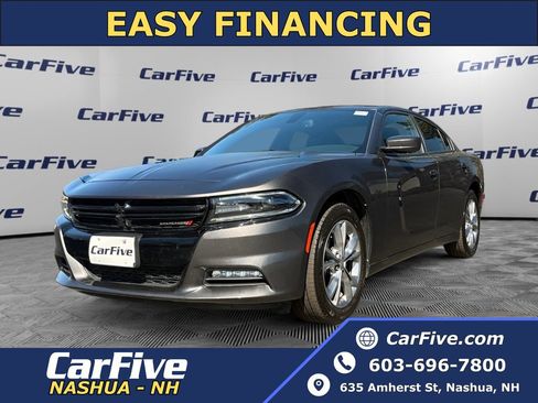 Used 2021 Dodge Charger SXT w/ Driver Convenience Group image 1