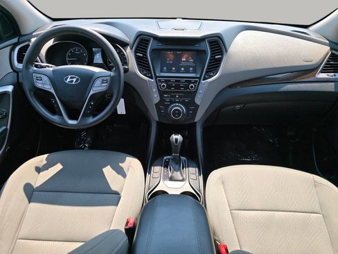Used 2017 Hyundai Santa Fe Sport FWD image 2