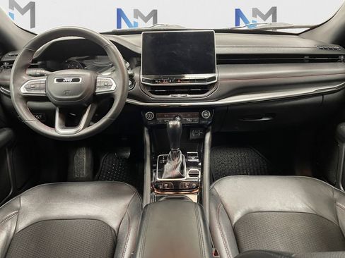 Used 2023 Jeep Compass Trailhawk w/ Trailhawk Convenience Group image 8