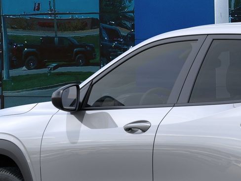 New 2026 Chevrolet Trax RS w/ Driver Confidence Package FWD image 39