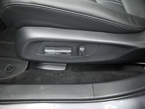 New 2026 Honda HR-V EX-L image 23