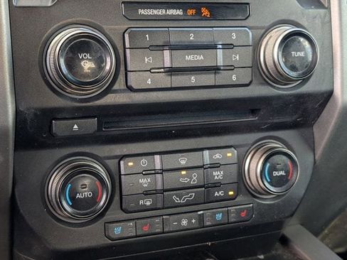 Used 2017 Ford F150 Raptor w/ Equipment Group 802A Luxury image 16