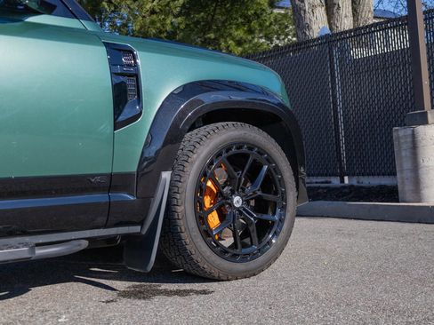 Used 2024 Land Rover Defender 110 V8 image 15