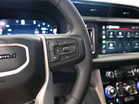 Used 2024 GMC Yukon Denali AWD/4WD image 26