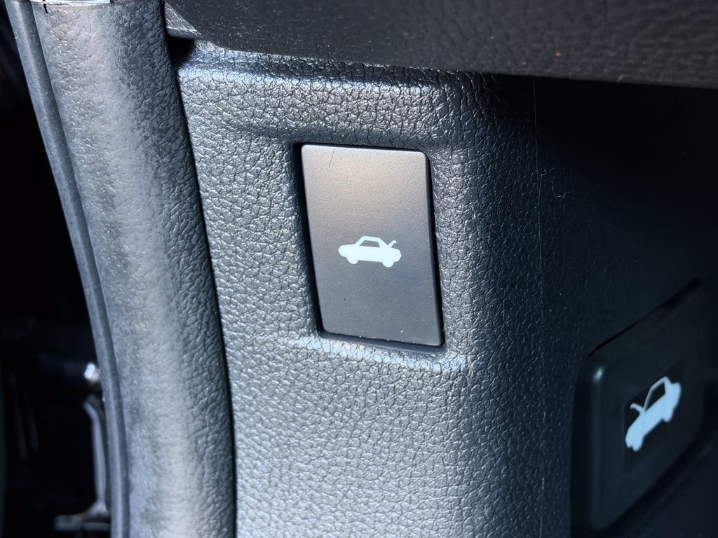 Used 2023 Honda Accord LX image 29