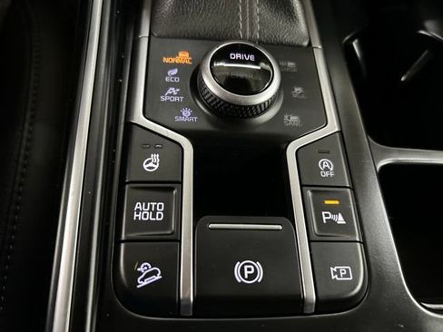 Used 2025 Kia Sorento EX AWD/4WD image 19