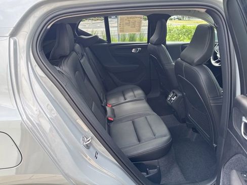 Certified 2025 Volvo XC40 B5 Plus AWD/4WD image 13