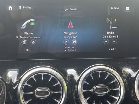 Used 2023 Mercedes-Benz GLA 250 4MATIC image 23