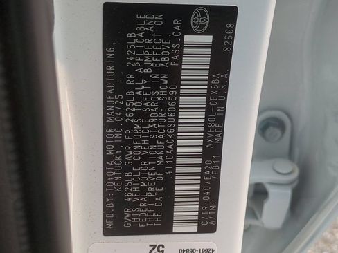 Used 2025 Toyota Camry SE FWD image 23