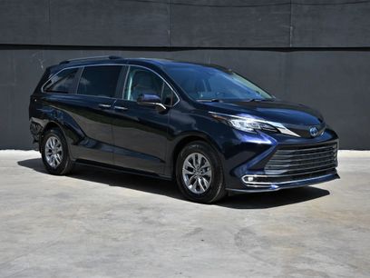 Used 2022 Toyota Sienna XLE w/ XLE Plus Package