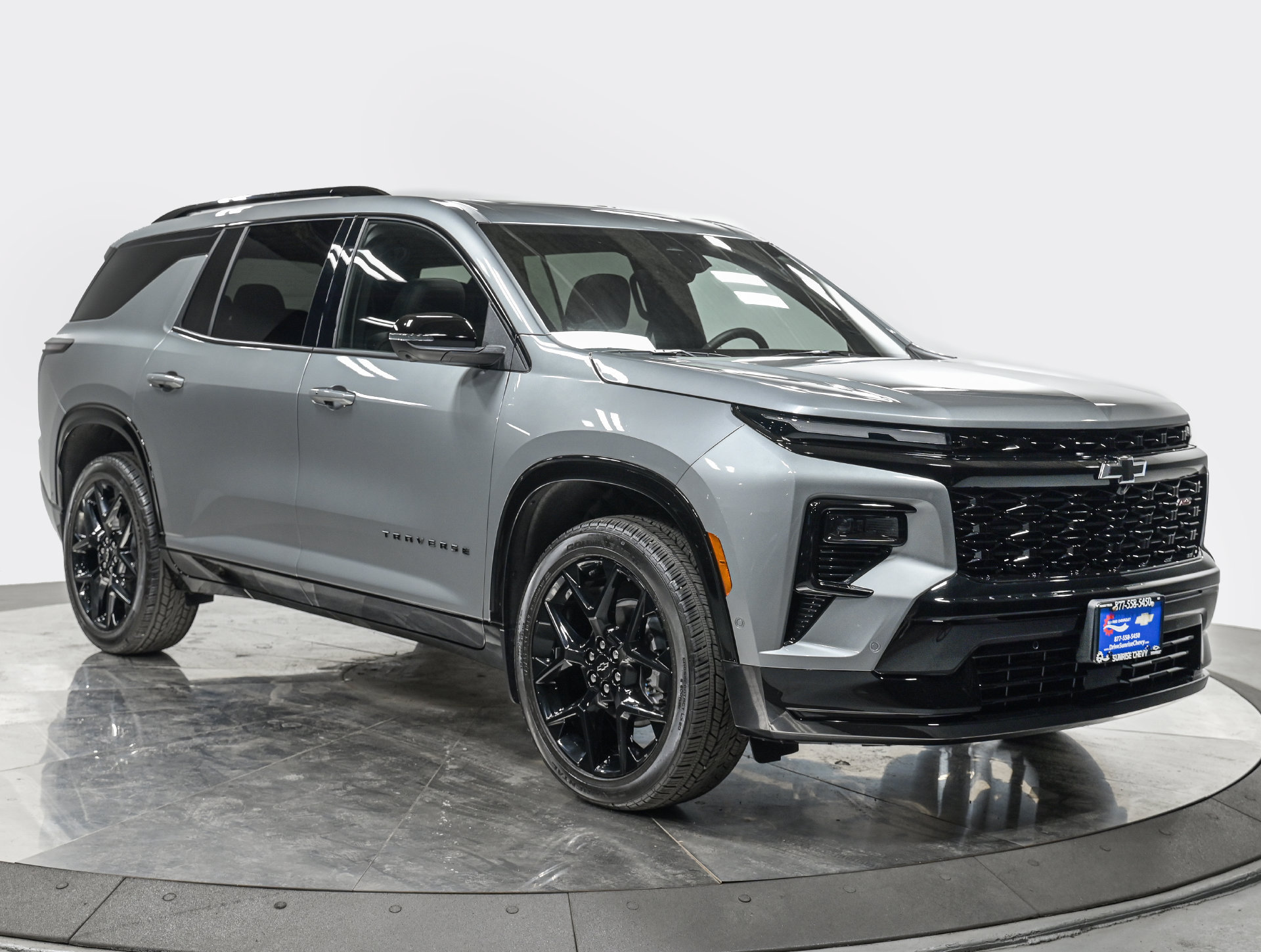 Used 2026 Chevrolet Traverse RS FWD image 9