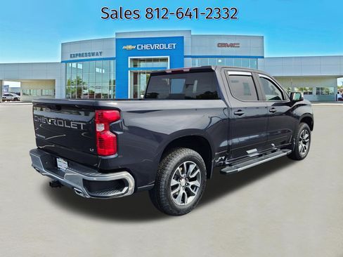 Used 2024 Chevrolet Silverado 1500 LT AWD/4WD image 7