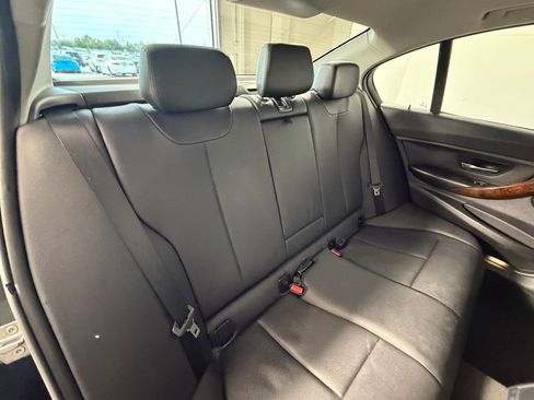 Used 2014 BMW 328i xDrive Sedan AWD/4WD image 32
