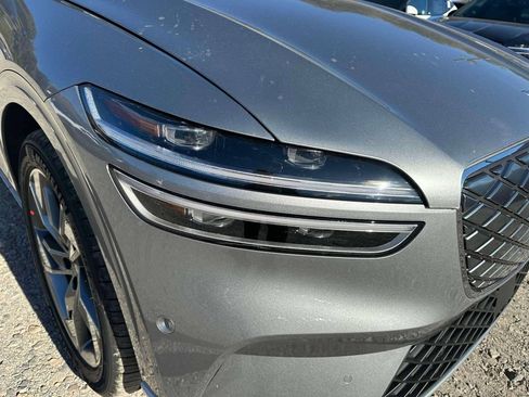 New 2025 Genesis Electrified GV70 w/ Prestige Package AWD/4WD image 7