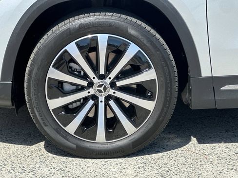 Certified 2023 Mercedes-Benz GLA 250 4MATIC image 38