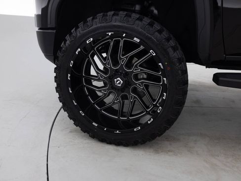 Used 2021 GMC Sierra 1500 Denali w/ Driver Alert Package II AWD/4WD image 18